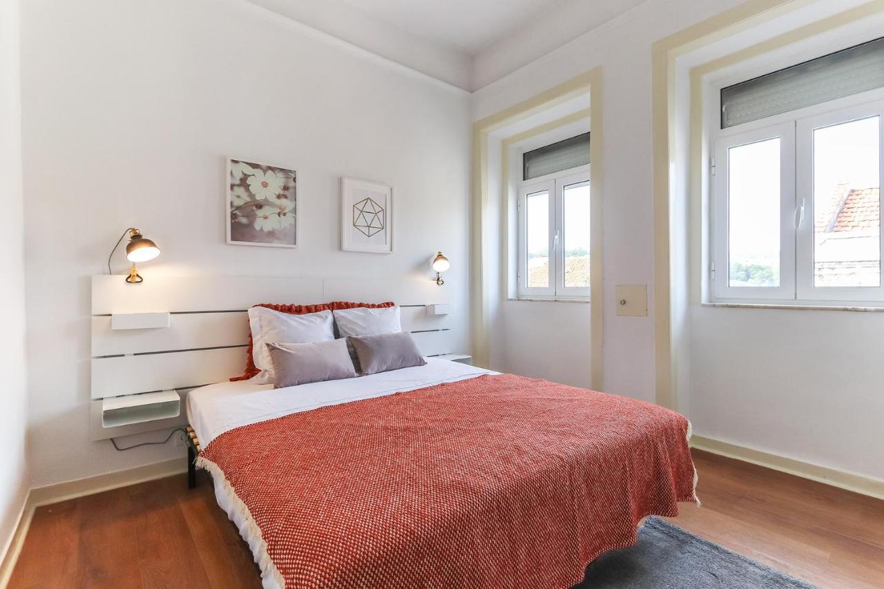 Vita Portucale ! Stylish Apartment Campo Ourique Lisboa المظهر الخارجي الصورة